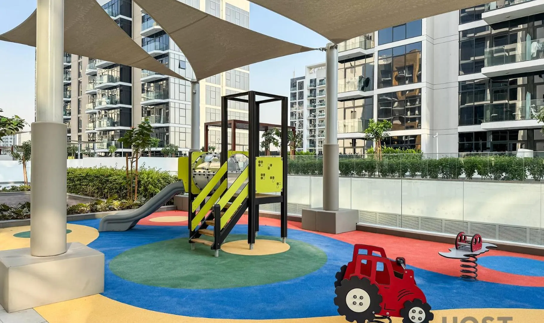 Bright 2Br At Azizi Riviera, Mbr Apartment Dubai